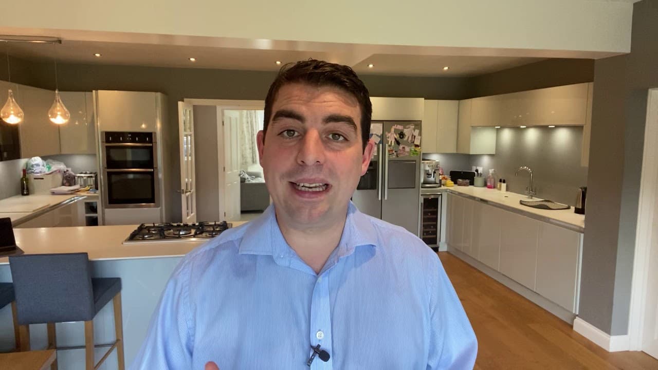 Set up an estate agency business for £150