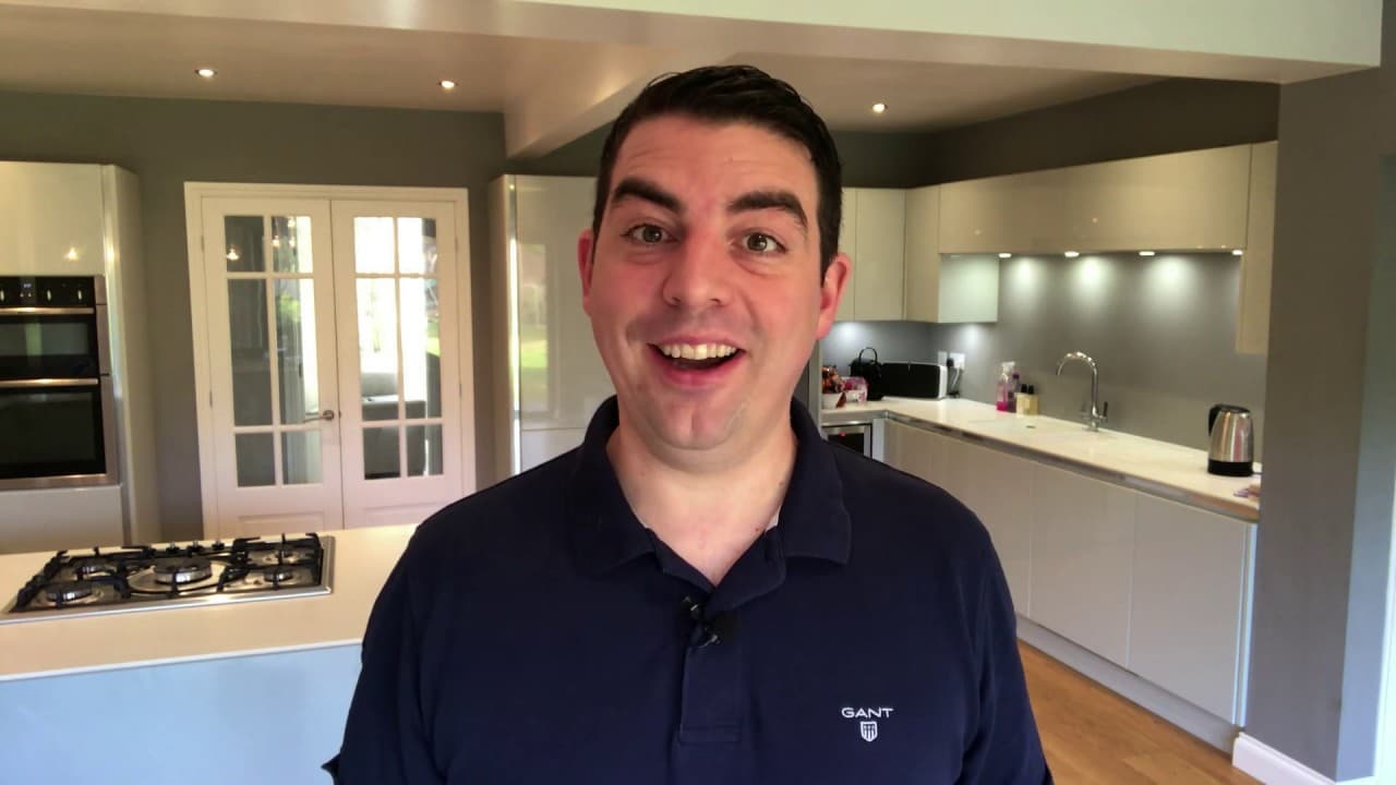 A friend of mine told me how the agent he used just dropped his fee, without a seconds thought